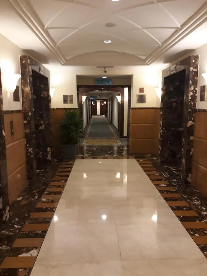 Apartment Raymond Suites At Berjaya Times Square Kuala Lumpur